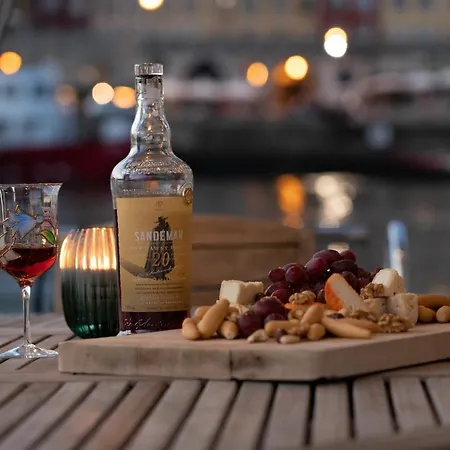 Botel Ace Six Premier