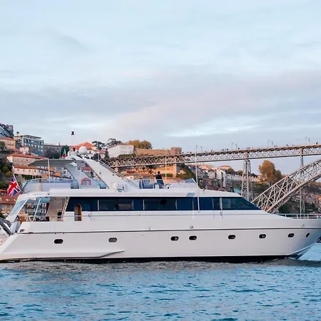 Ace Six Premier Porto